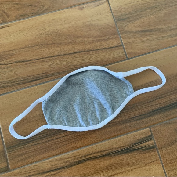 ⭐️ 6 Cotton Face Masks and Vaccine Sleeves - NEW - Picture 2 of 4